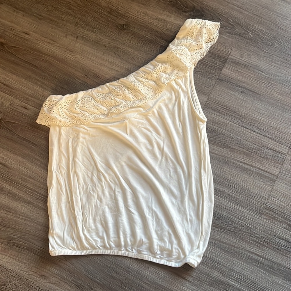 One Shoulder Blouse - Picture 2 of 3